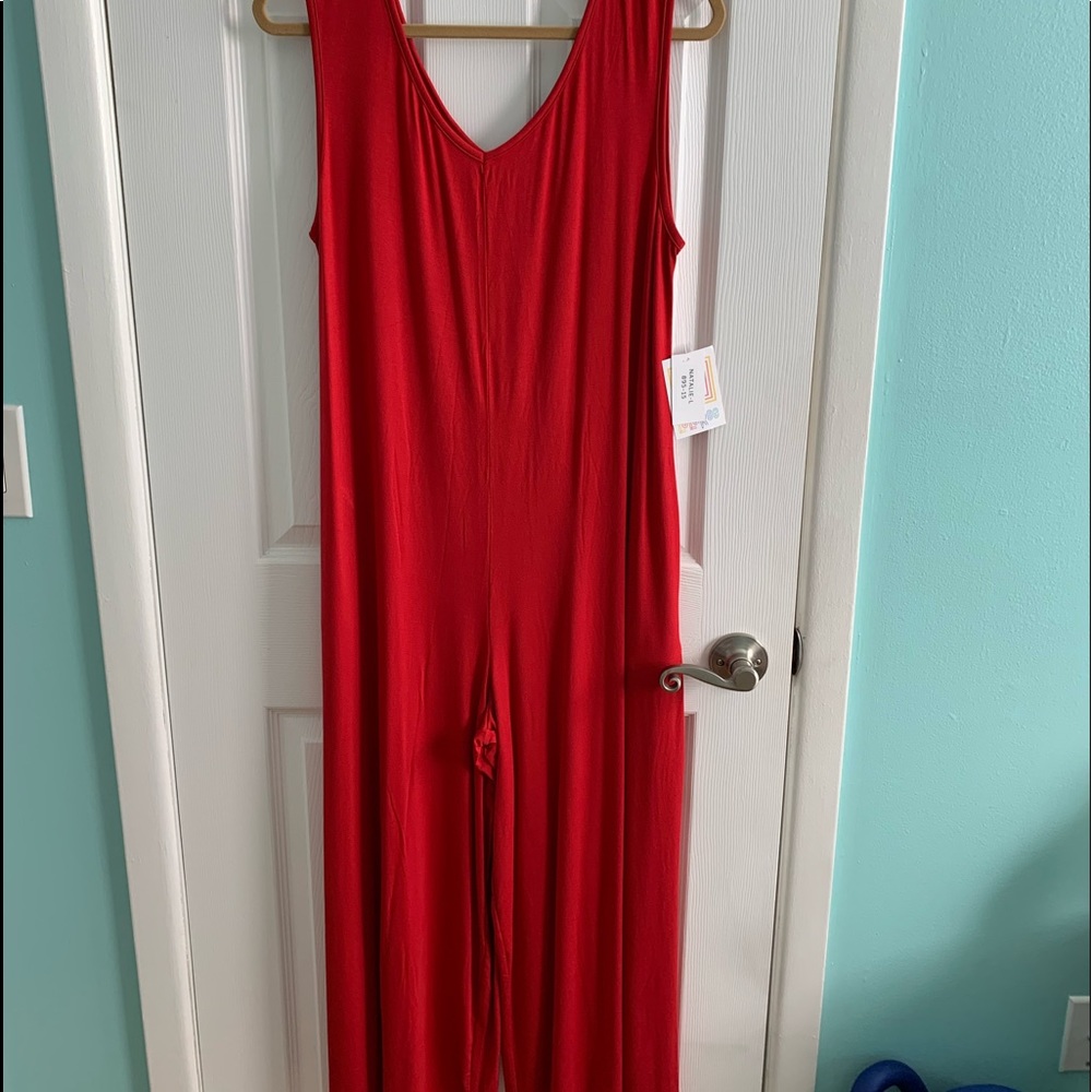 NWT Lularoe Natalie large in red